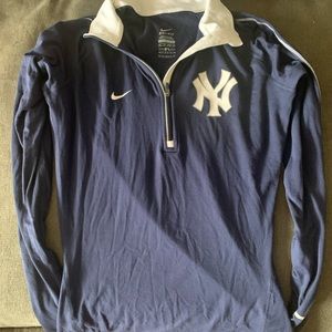 Brand new Nike Dri-Fit NY Yankees XS